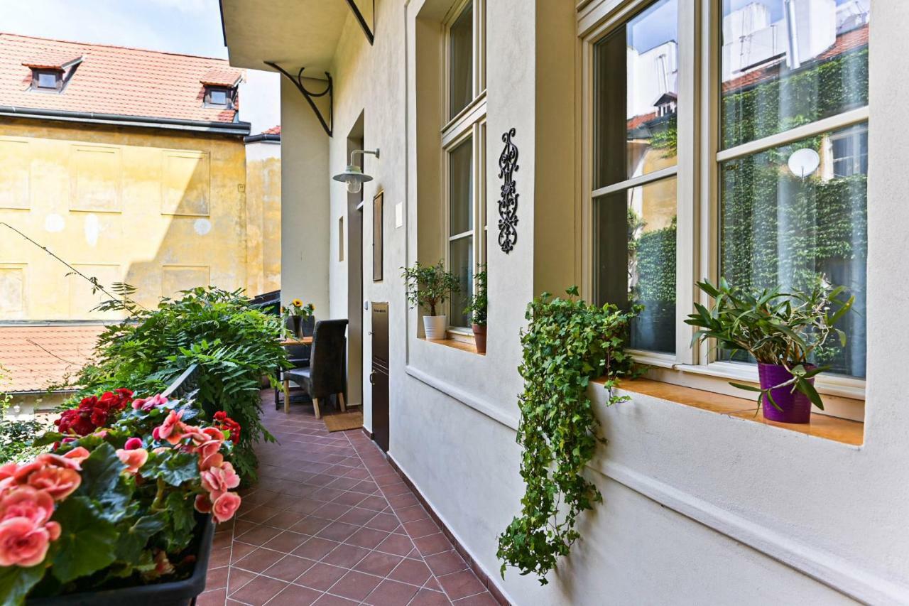 Apartment Nebovidy I - Historic Centre - Terrace - Air Conditioning Prague Exterior photo